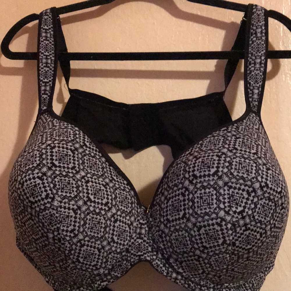 Ashley Stewart Butterfly bra size: 44D